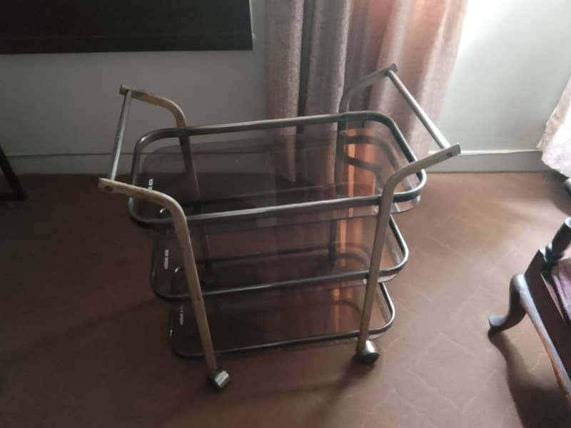tea trolly 0