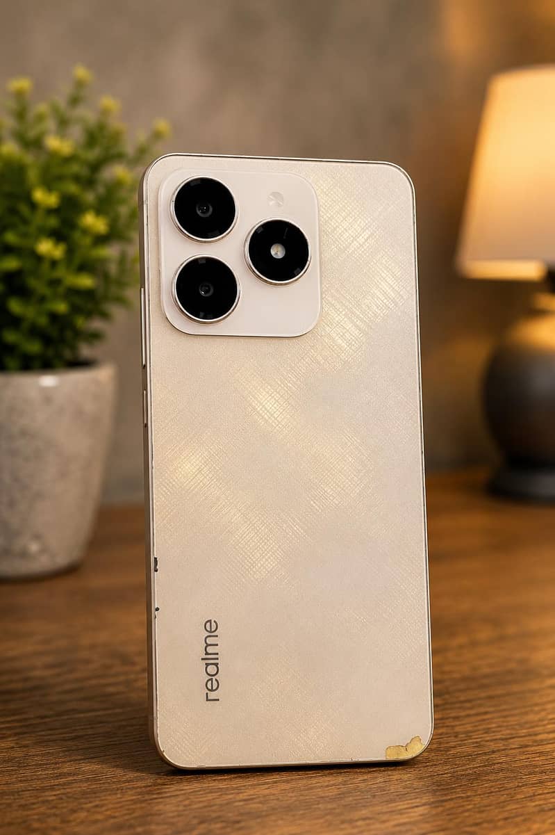 Realme C61 1