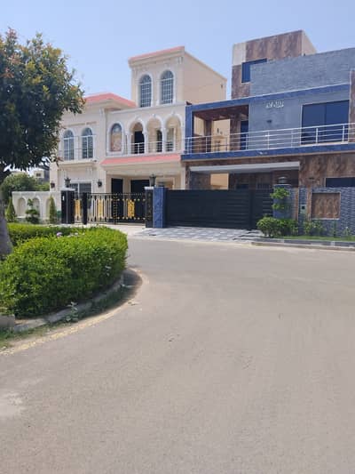 New Lahore City Phase 3 Premier Enclave 20 Marla Plot Prime Location On Ground Possession Plot For Sale In New Lahore City Near To Bahria Town Lahore