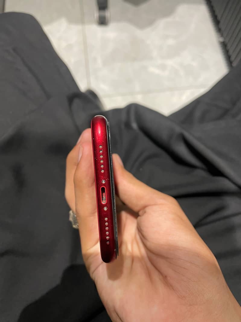 Apple iPhone 11 7