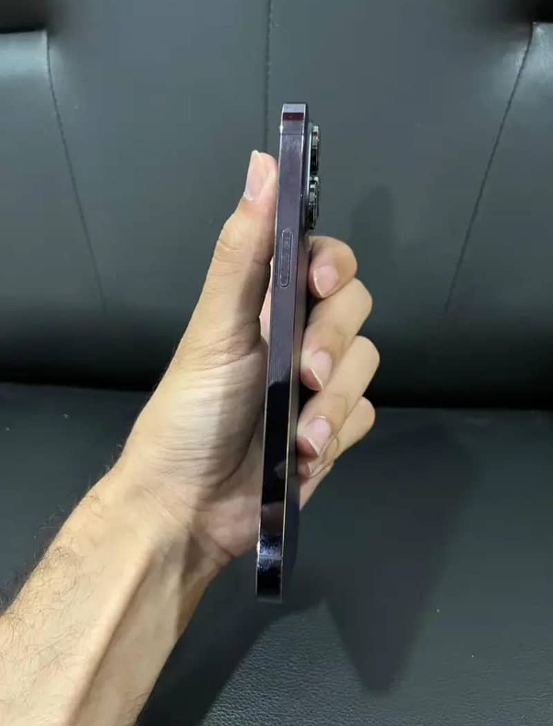 iPhone 14 Pro Max 1