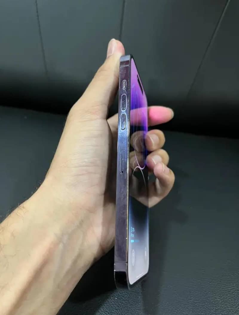 iPhone 14 Pro Max 2