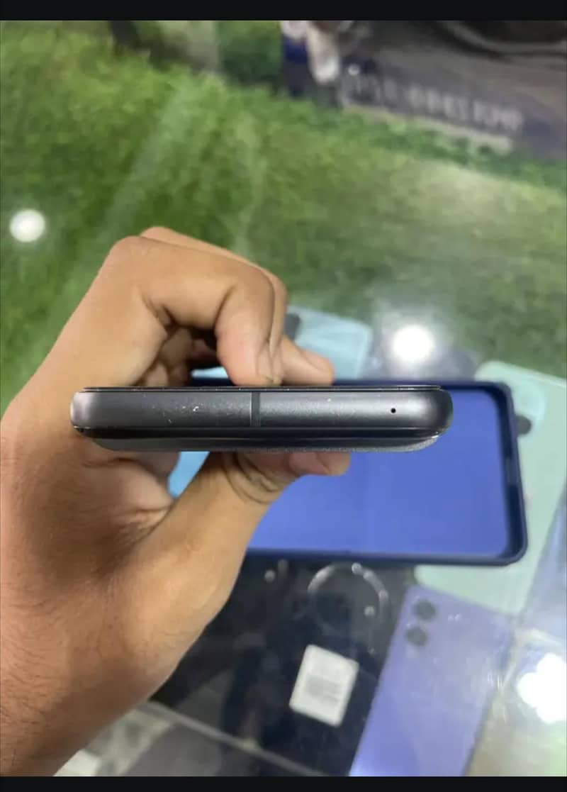 Google Pixel 8 2