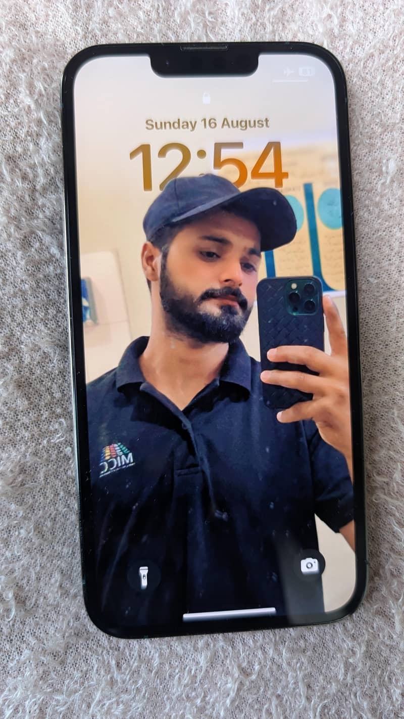 Apple iPhone 13 Pro 1
