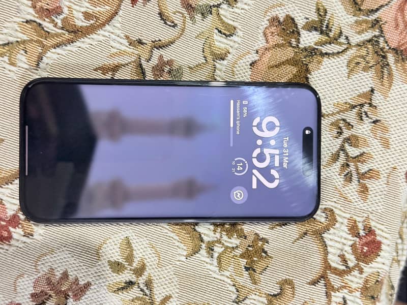 Apple iPhone 16 Pro Max 1