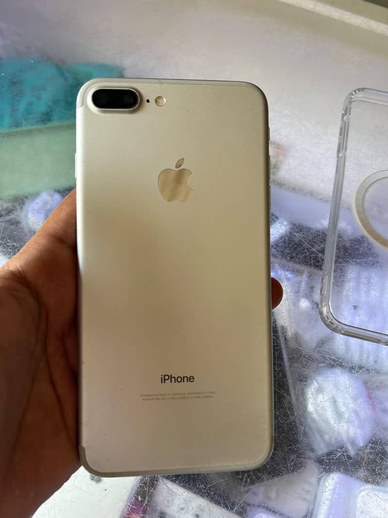 Apple iPhone 7 Plus 0