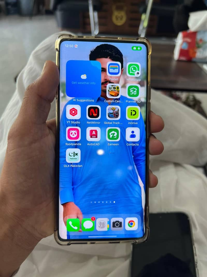 Tecno CAMON 40 Pro 1