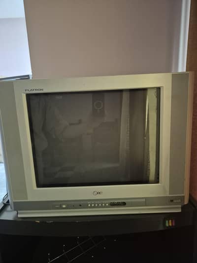 television with free trolley