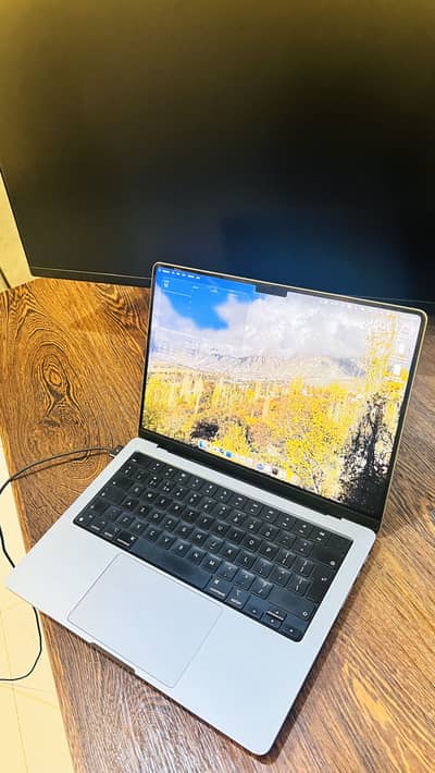 MacBook Pro 14” (2021) – M1 Pro – 16GB RAM – 512GB SSD – Excellent
