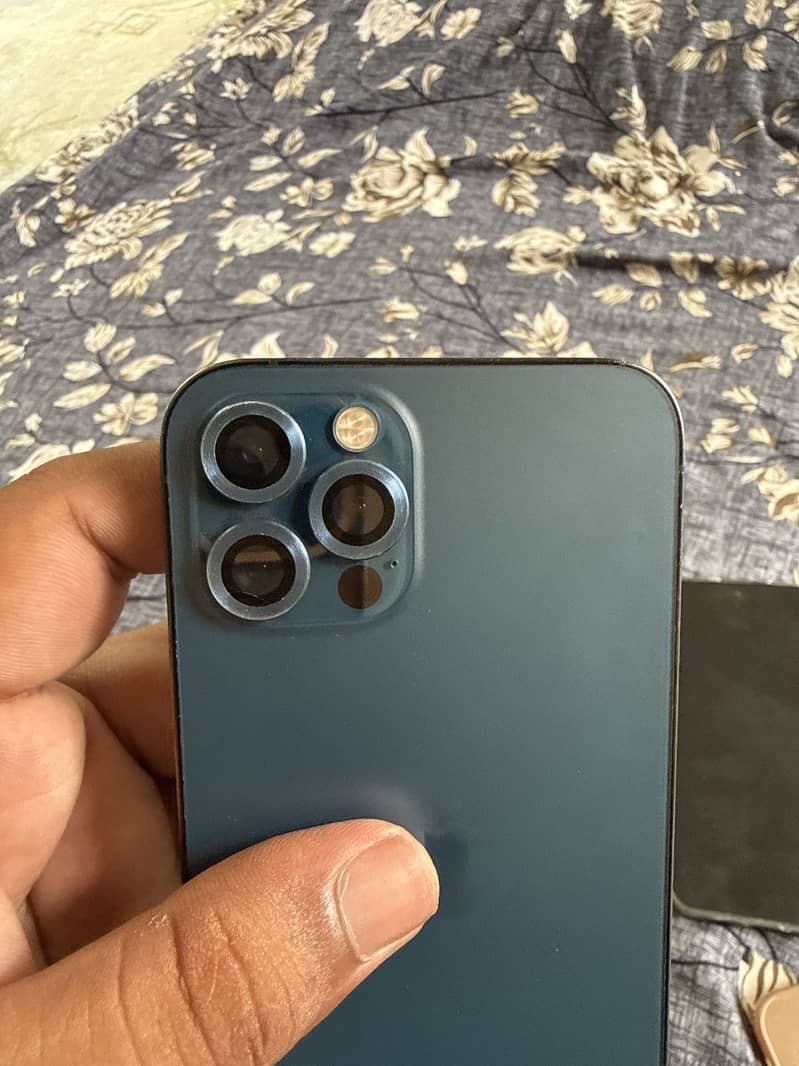 Apple iPhone 12 Pro 2