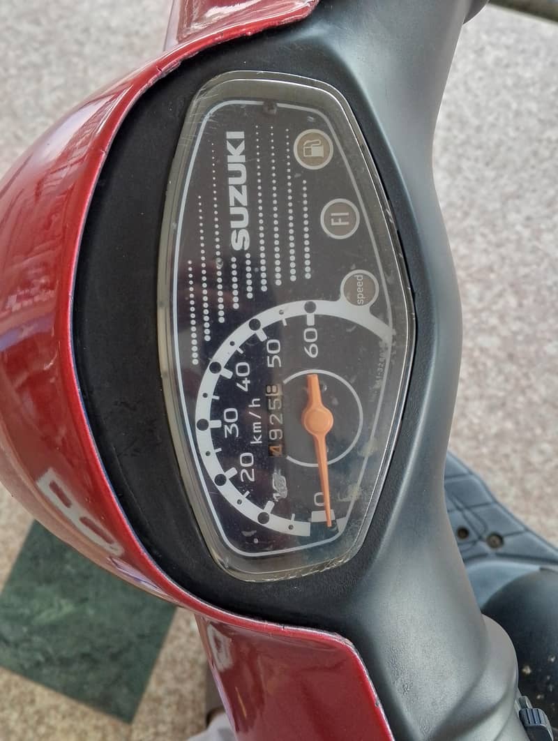 Scooty Lets4 (suzuki) 5