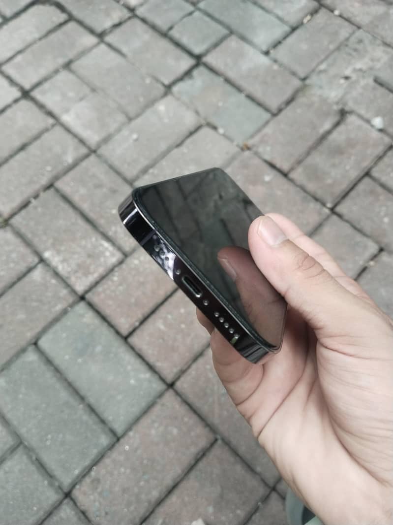 iPhone 14 Pro 1