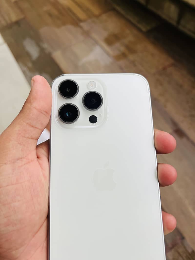 Apple iPhone 14 Pro Max 7