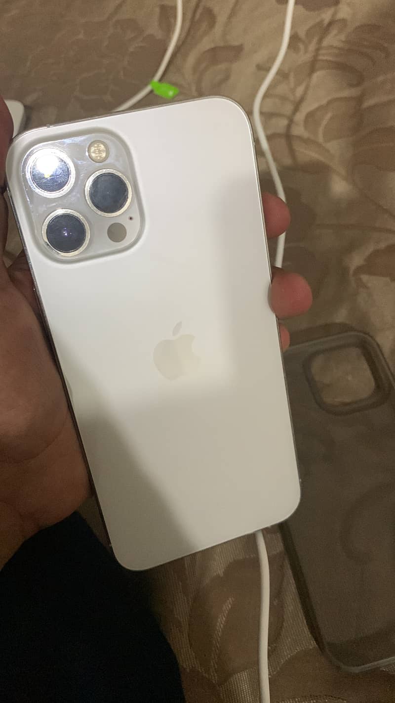 Apple iPhone 12 Pro Max 1