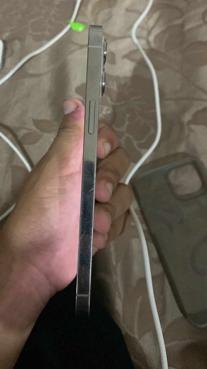 Apple iPhone 12 Pro Max 2