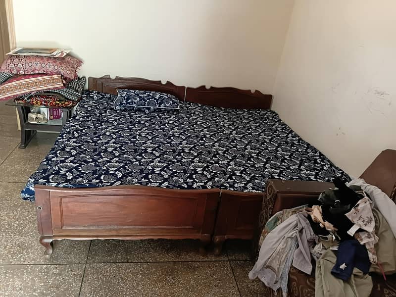 Bed Sofa Tables 3