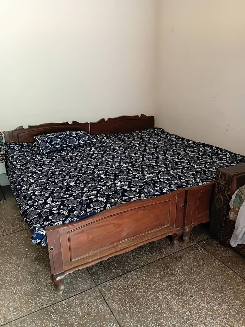 Bed Sofa Tables 4