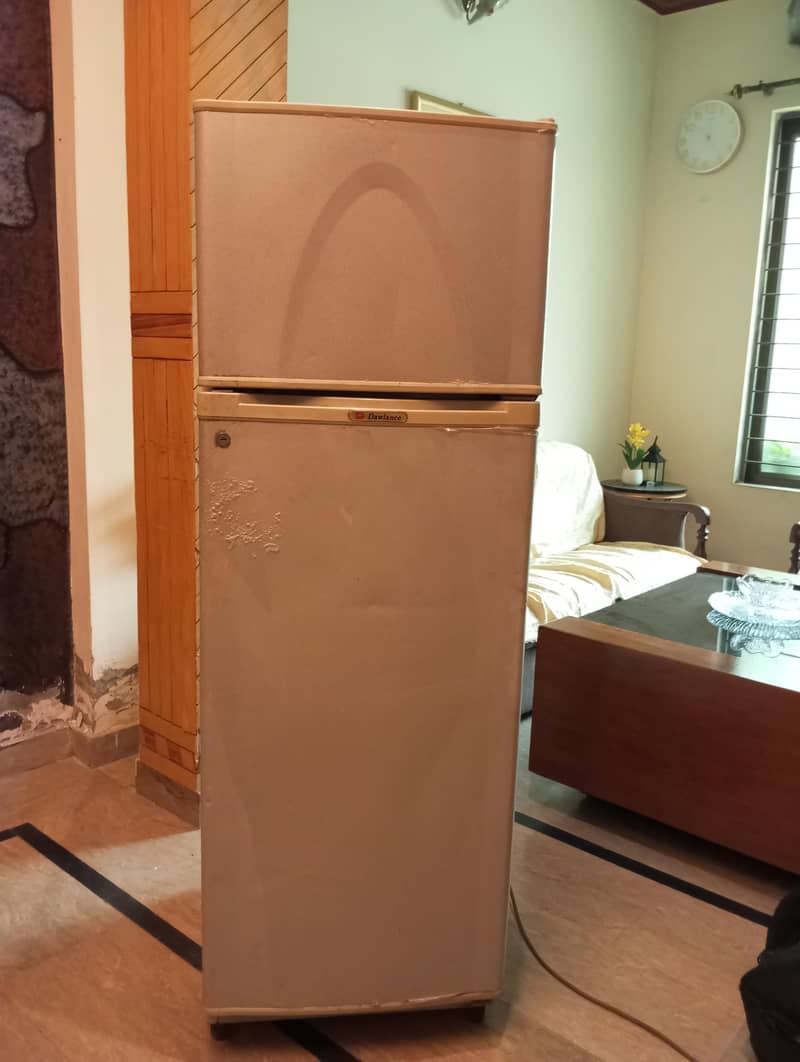 fridge/refrigerator 0