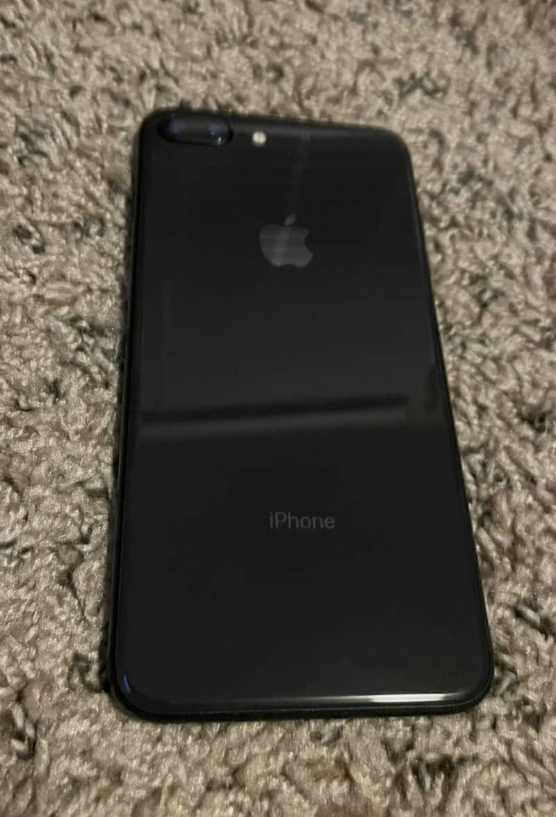 Apple iPhone 8 Plus 0