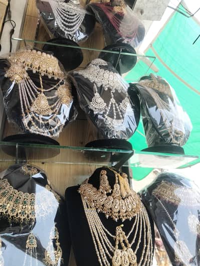 All type cosmetics All type jewelry available