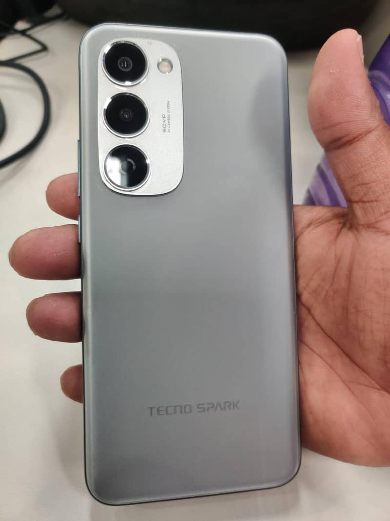 Tecno spark 40 pro plus 1