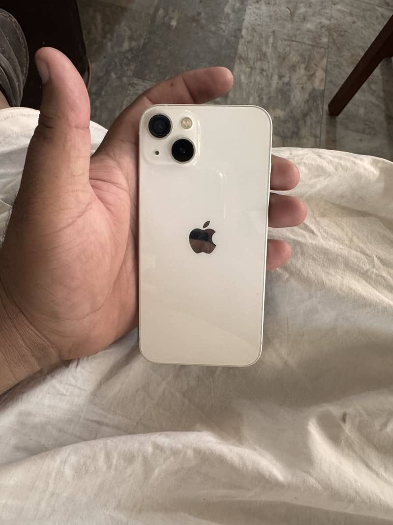 Apple iPhone 13 7