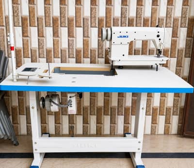 juki machine used 10/10 Condition new motor new machine