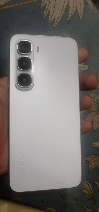 Infinix Hot 60i