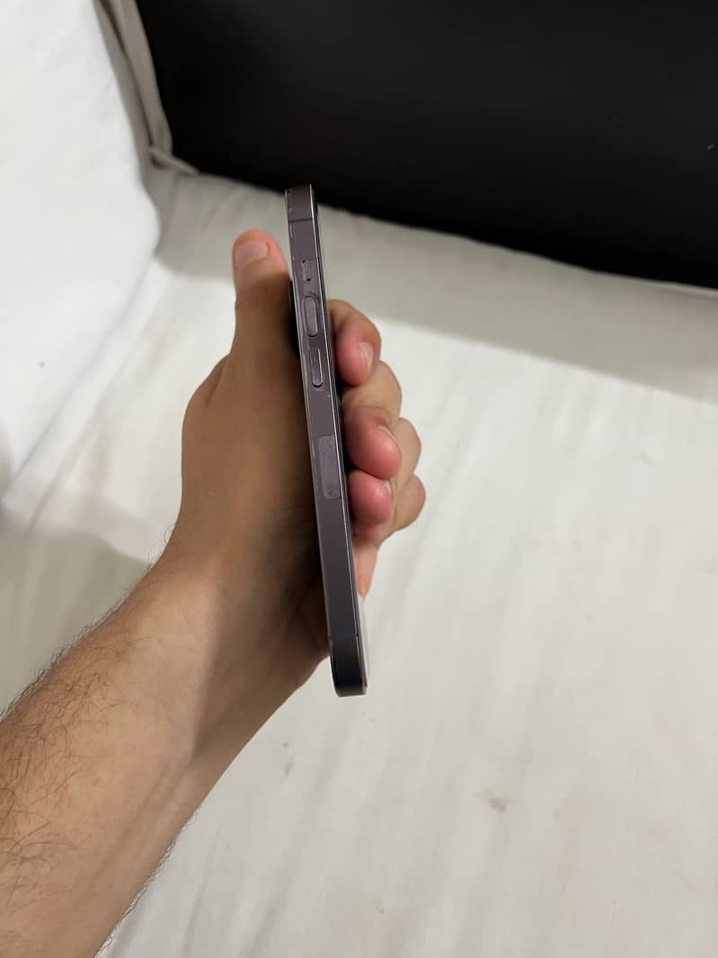 Apple iPhone 14 Pro 3