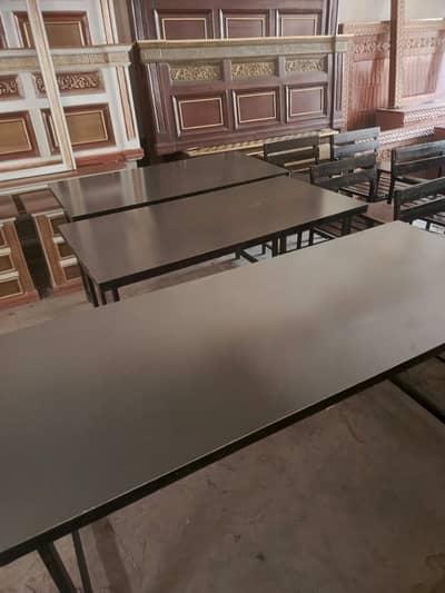 School/ college / computer lab IT tables