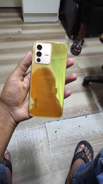 Vivo V23