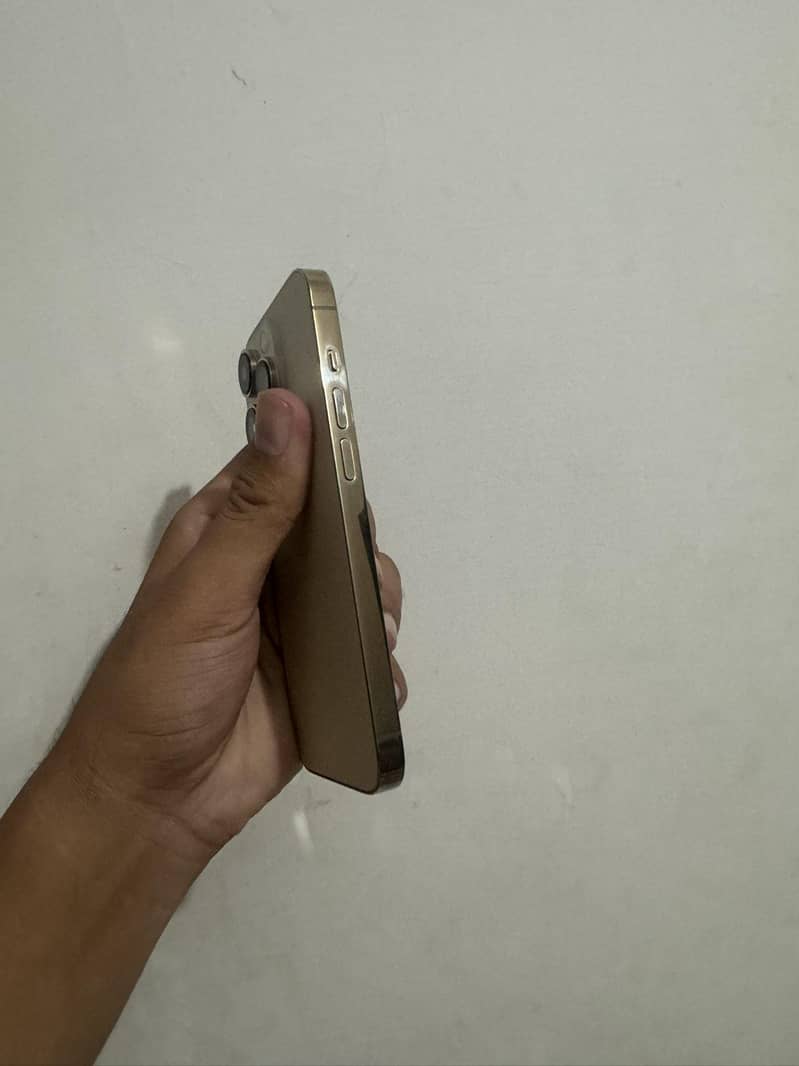 Apple iPhone 14 Pro 1