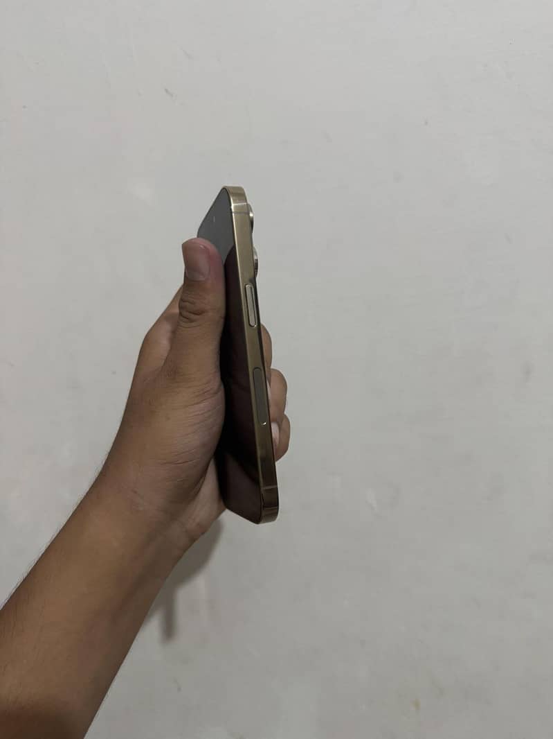 Apple iPhone 14 Pro 3