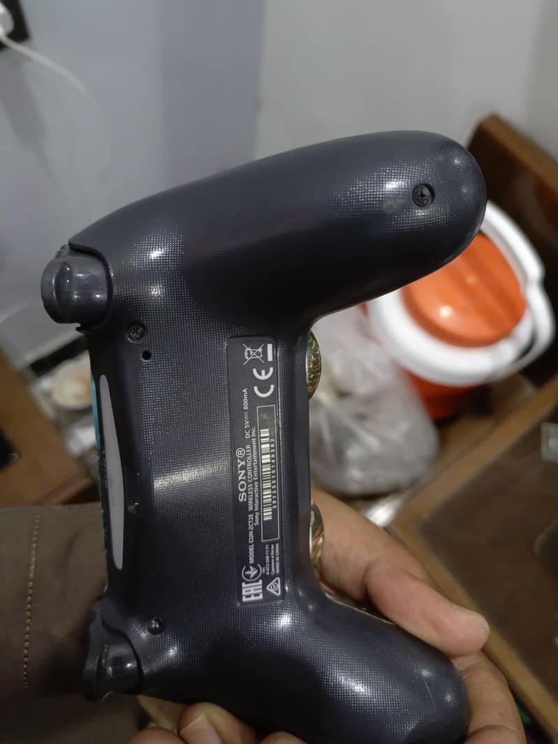 PlayStation controller 4 2