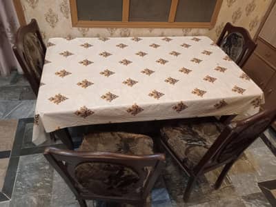 Dinning Table With 4 Chair