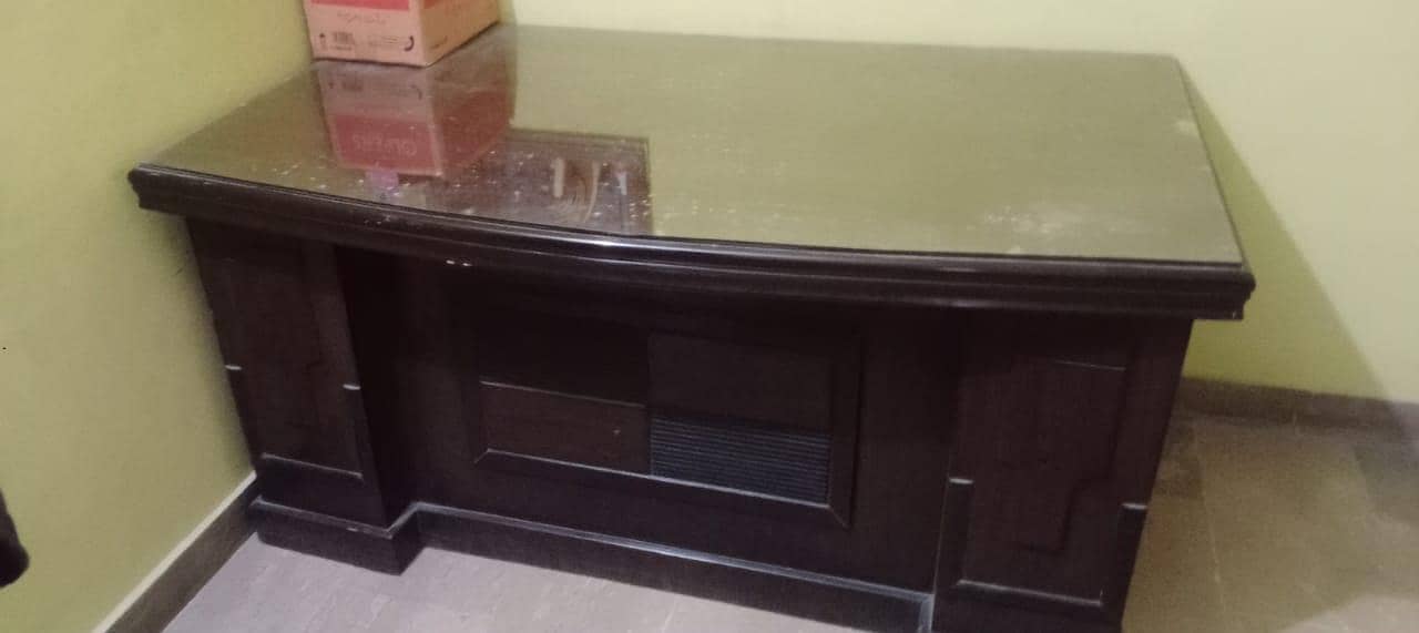 executive office table 0