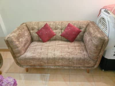 7 Seater New Condition Sofa set Price Kam kar lenge