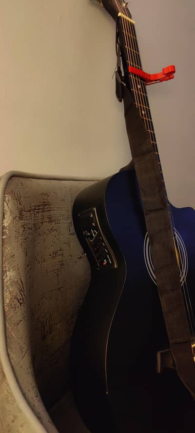 Semi Acoustic Guitar