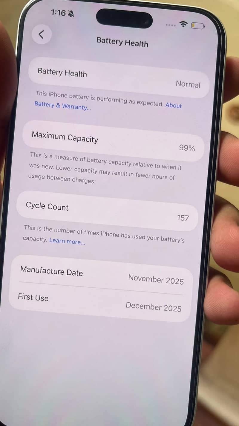Apple iPhone 17 Pro Max 4