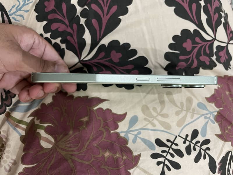Xiaomi Redmi Note 13 2