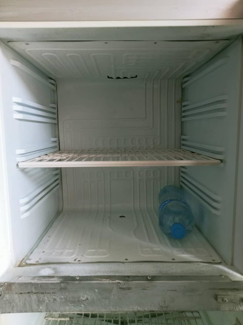 PEL Refrigerator 2
