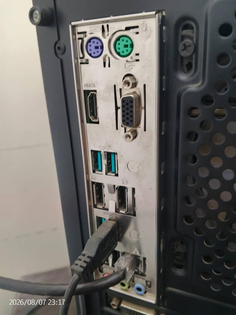 Gaming System & LCD 6