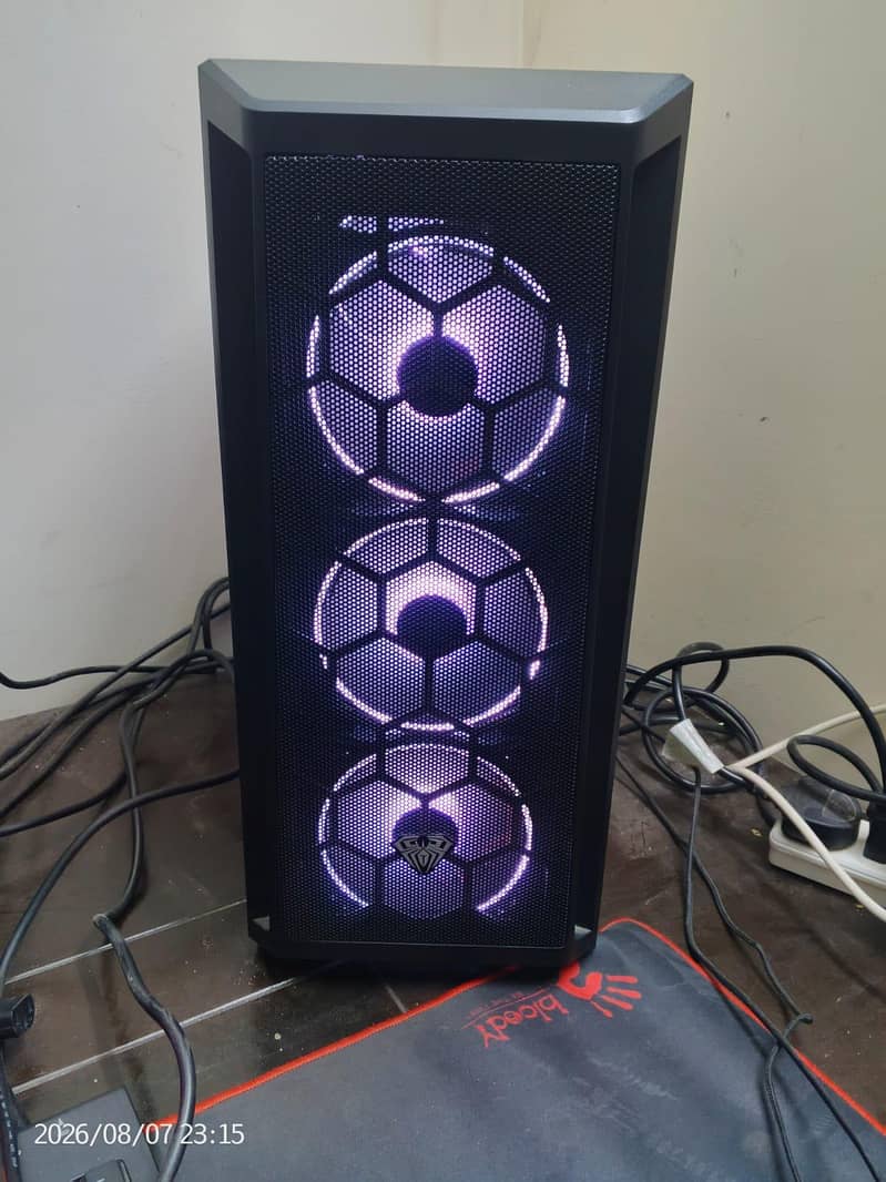 Gaming System & LCD 17