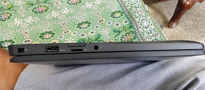 Dell Latitude 7300 Core i5 Laptop – 8GB RAM – 256GB SSD