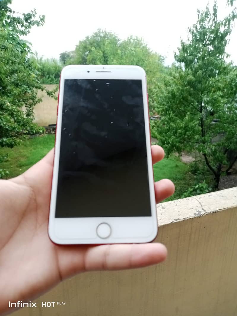 Apple iPhone 7 Plus 0