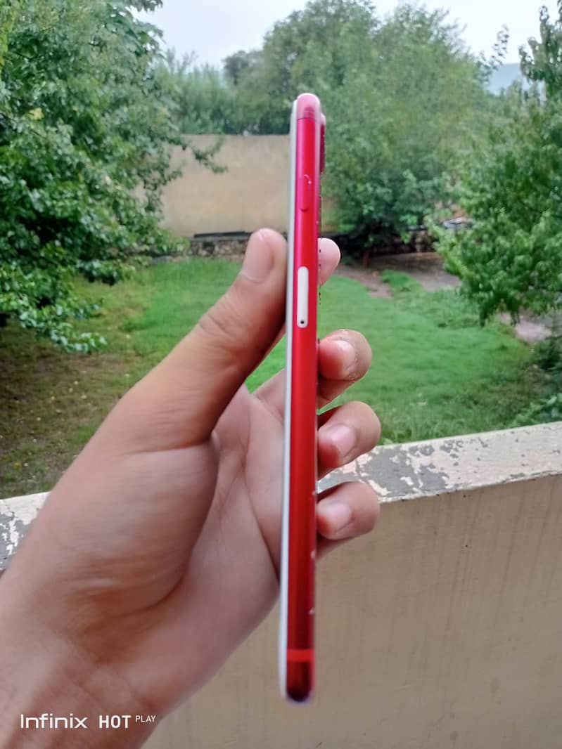 Apple iPhone 7 Plus 2