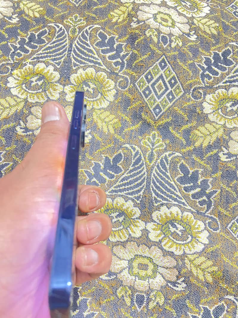 Tecno CAMON 20 3