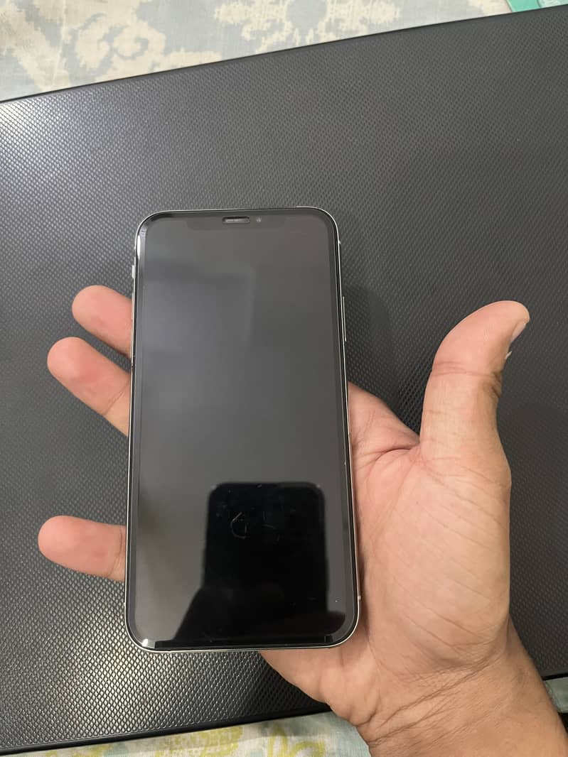 Apple iPhone XS 2