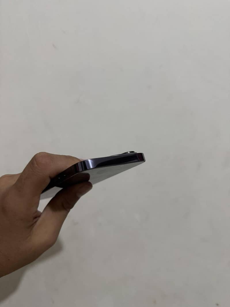 Apple iPhone 14 Pro 4