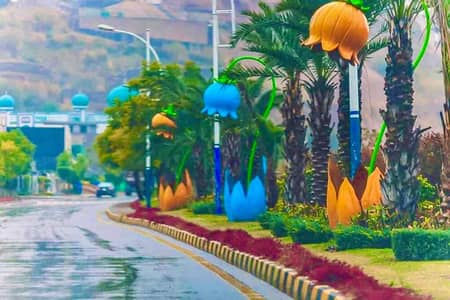 8.23 Marla Plot For Sale In D Block, Bahria Orchard Lahore | Near Park | All Dues Clear | Prime Location